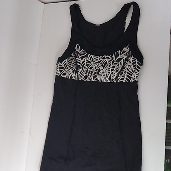Black and white Lululemon Tank top - Picture 1 of 4